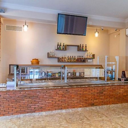 Samni Hotel Уреки Экстерьер фото