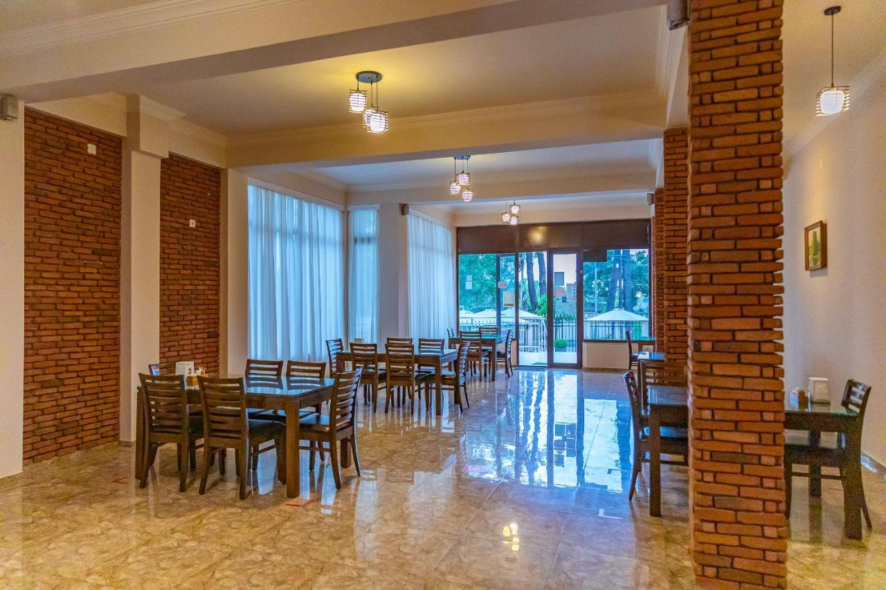 Samni Hotel Уреки Экстерьер фото