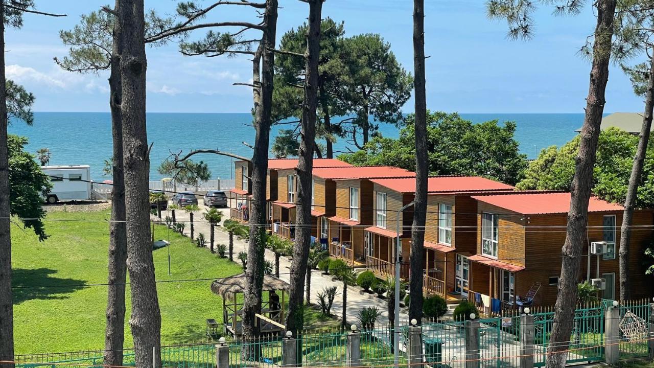 Samni Hotel Уреки Экстерьер фото